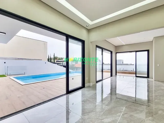 Casa com 900m² 5 quartos e 6 banheiros, à venda, no bairro Condomínio Reserva do Paratehy em São José dos Campos