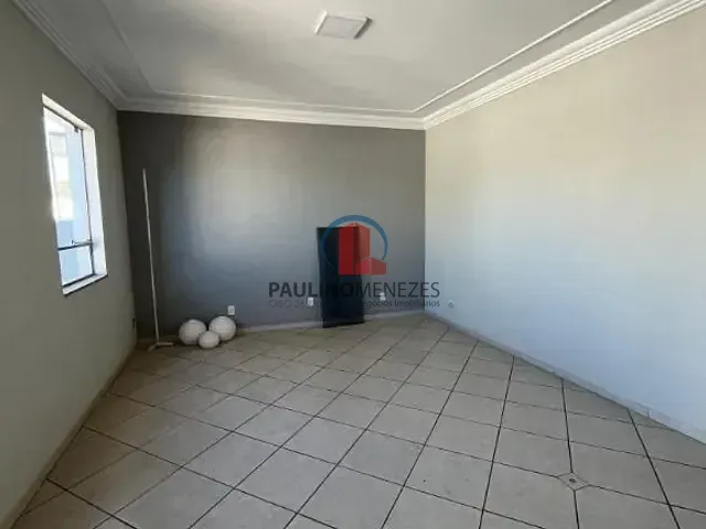 Casa com 300m² 4 quartos e 2 banheiros, à venda, no bairro Cidade Jardim II em Americana