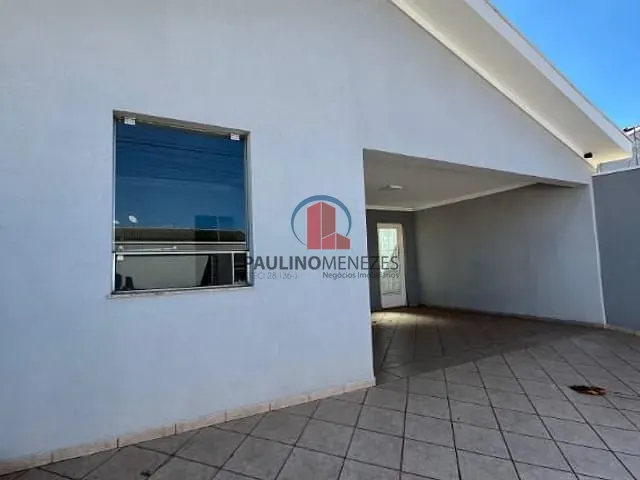 Casa com 300m² 4 quartos e 2 banheiros, à venda, no bairro Cidade Jardim II em Americana