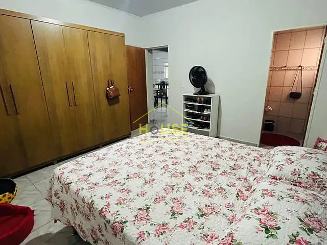 Casa com 300m² 2 quartos e 2 banheiros, à venda, no bairro Chris II em Votuporanga