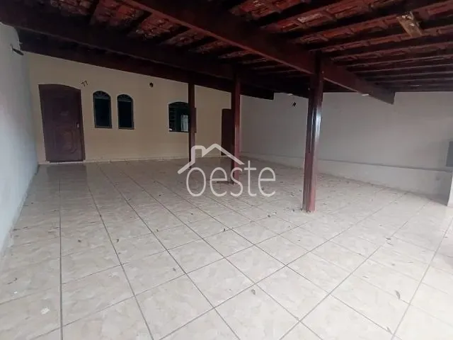 Casa com 150m² 3 quartos e 2 banheiros, para alugar, no bairro Vila Bela em Americana