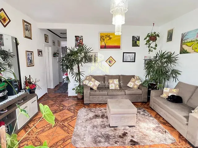 Casa com 300m² 3 quartos e 1 banheiro, à venda, no bairro Trevo em Belo Horizonte