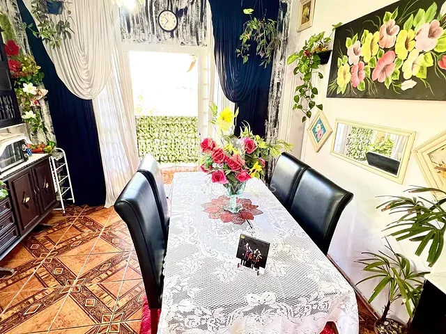 Casa com 300m² 3 quartos e 1 banheiro, à venda, no bairro Trevo em Belo Horizonte