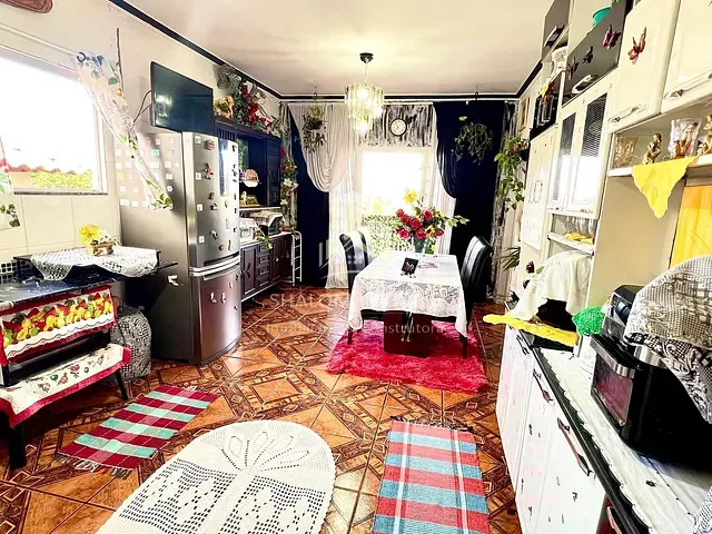 Casa com 300m² 3 quartos e 1 banheiro, à venda, no bairro Trevo em Belo Horizonte