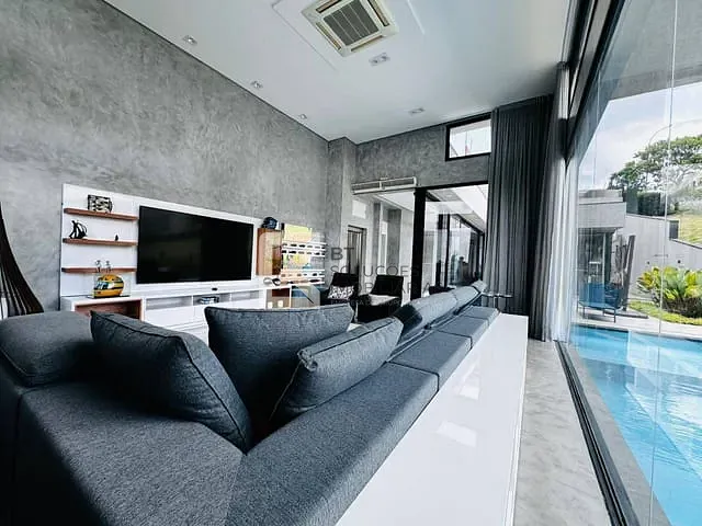 Casa com 560m² 4 quartos e 5 banheiros, à venda, no bairro Alphaville em Santana de Parnaíba