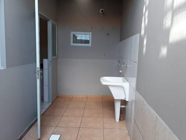 Foto do Casa - Casa com 2 dormitórios para alugar, 55 m² por R$ 1100/mês - Mollon - Santa Bárbara D'Oeste/SP | Camerro Imóveis