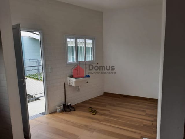 Casa com 570m², à venda, no bairro Parque das Nações em Pindamonhangaba