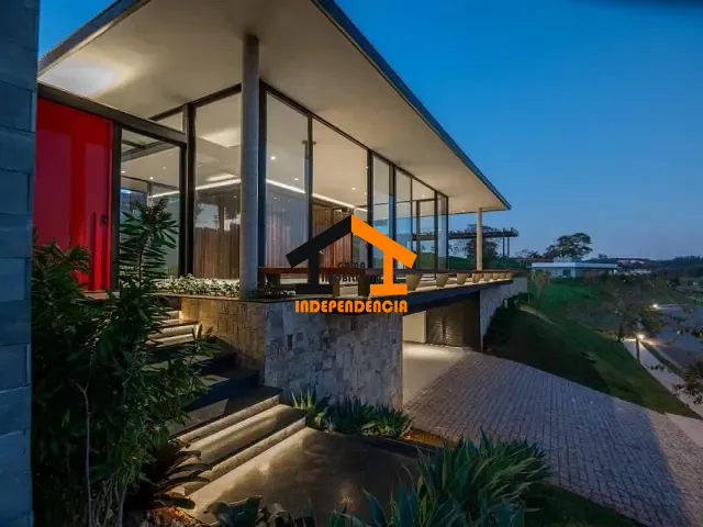 Casa com 1352m² 5 quartos e 6 banheiros, à venda ou para alugar, no bairro Fazenda Dona Carolina em Itatiba