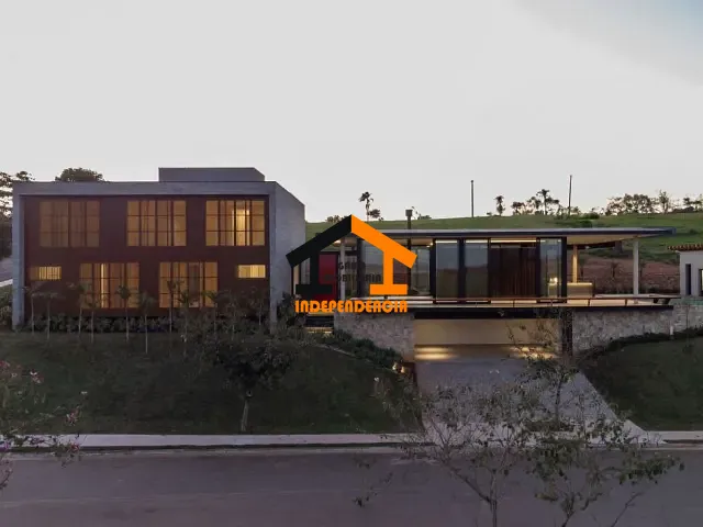 Casa com 1352m² 5 quartos e 6 banheiros, à venda ou para alugar, no bairro Fazenda Dona Carolina em Itatiba
