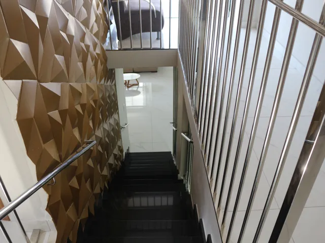 Casa com 360m² 5 quartos e 4 banheiros, à venda, no bairro Cabral em Contagem