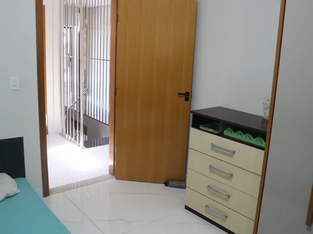 Casa com 360m² 5 quartos e 4 banheiros, à venda, no bairro Cabral em Contagem