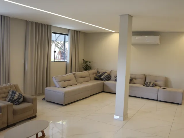 Casa com 360m² 5 quartos e 4 banheiros, à venda, no bairro Cabral em Contagem