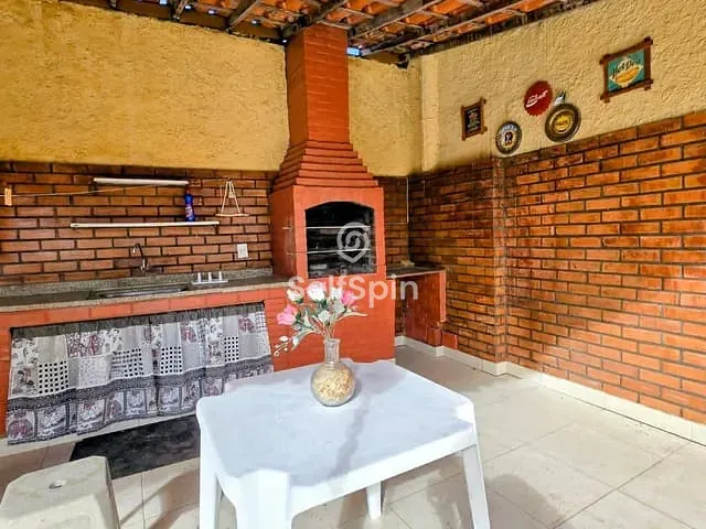 Casa com 170m² 3 quartos e 2 banheiros, para alugar, no bairro Itaipu em Niterói