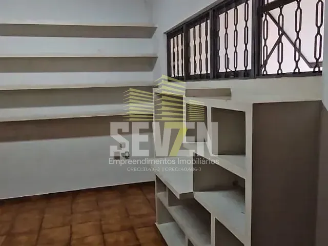 Casa com 230m² 3 quartos e 1 banheiro, à venda, no bairro Vila Gonçalves em Bauru