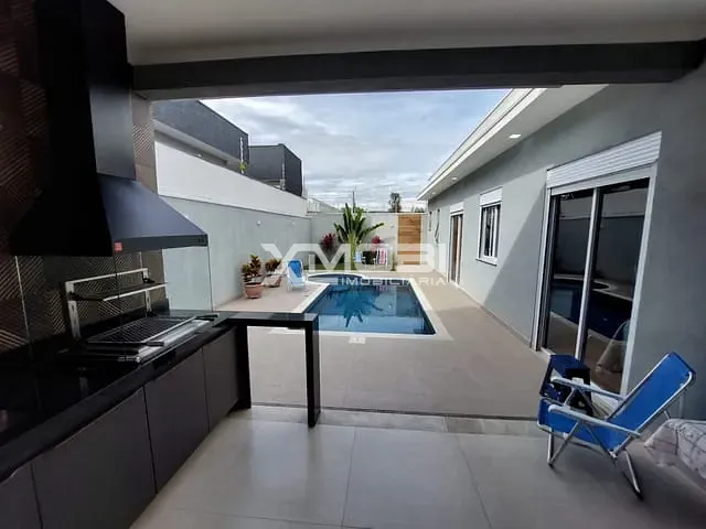 Casa com 250m² 3 quartos e 2 banheiros, à venda, no bairro Jardim Alice em Jundiaí