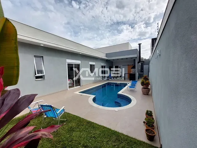 Casa com 250m² 3 quartos e 2 banheiros, à venda, no bairro Jardim Alice em Jundiaí