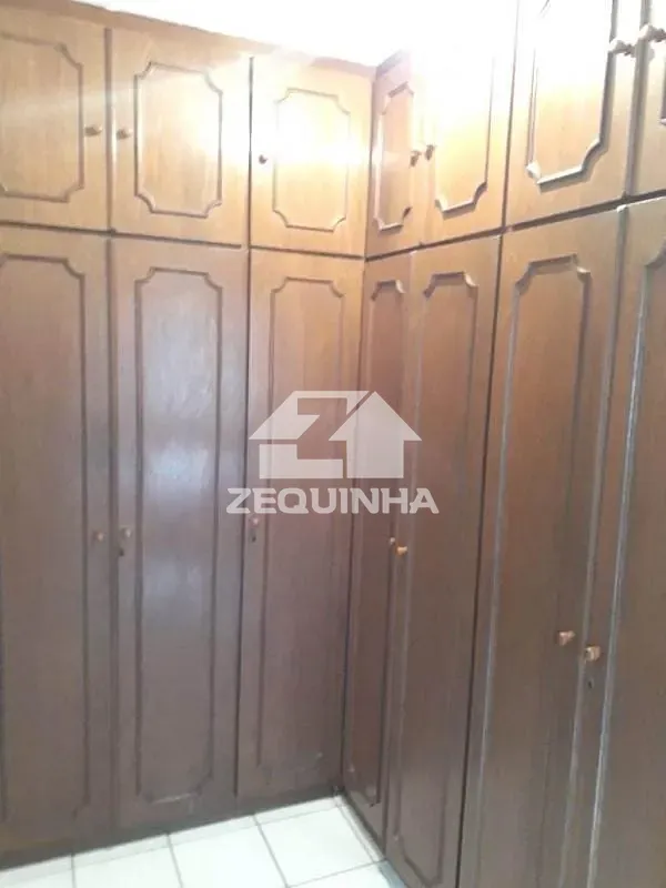 Casa, 4 quartos, 267 m² - Foto 9