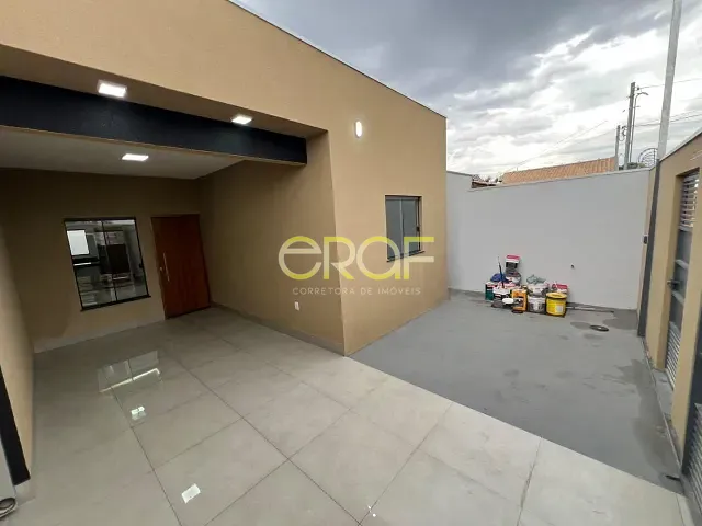 Casa 3 quartos e 2 banheiros, à venda, no bairro centro em Formosa