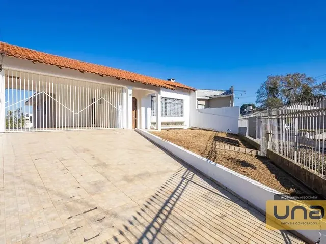 Casa com 450m² 6 quartos e 3 banheiros, à venda ou para alugar, no bairro Mercês em Curitiba