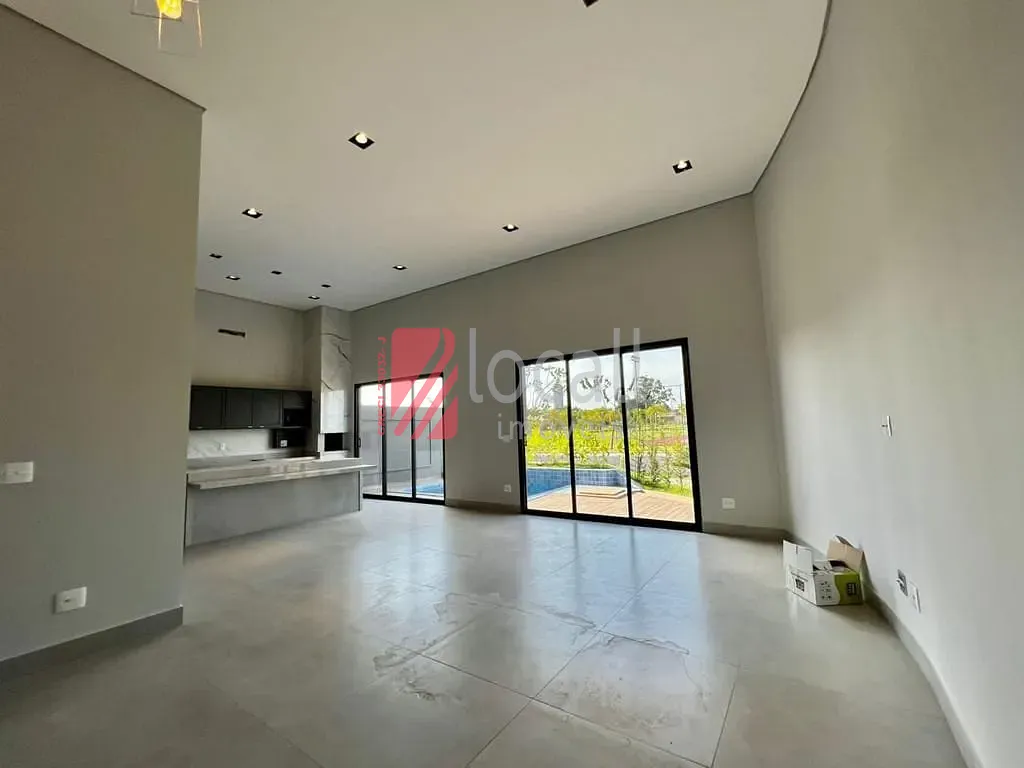 Casa com 3 quartos à venda, 208m² — foto 3 de 9