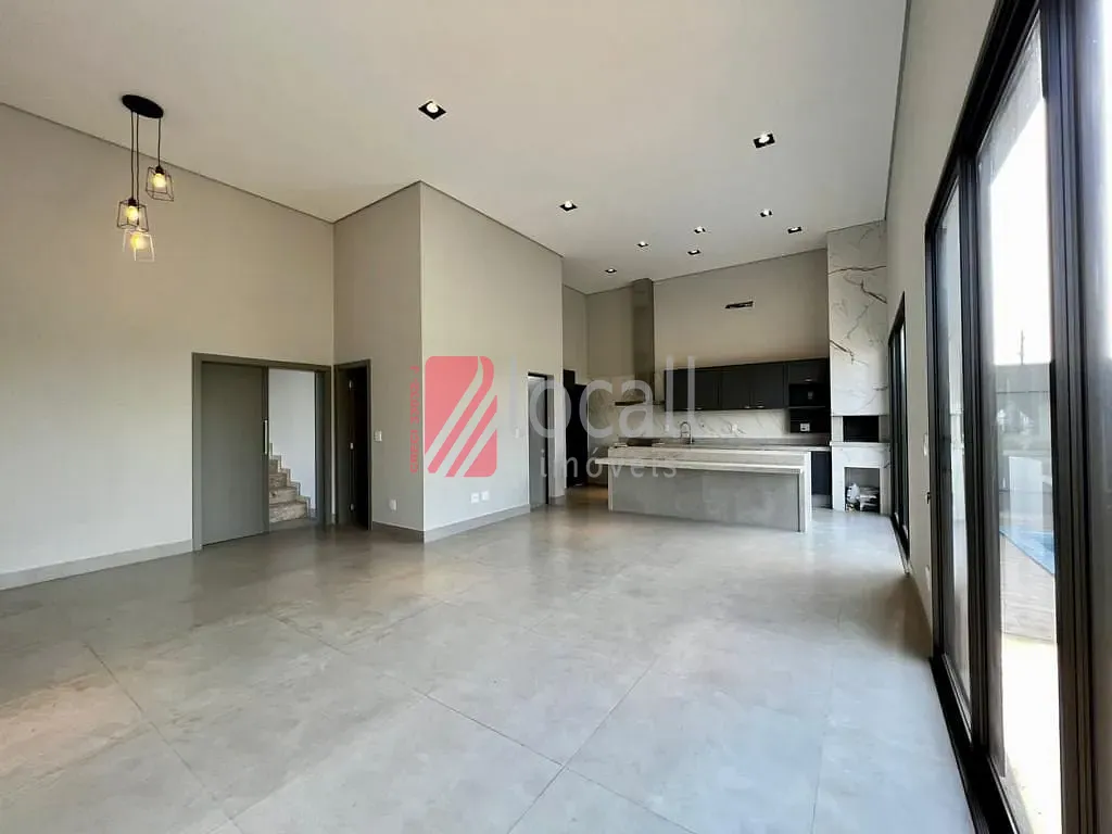 Casa com 3 quartos à venda, 208m² — foto 4 de 9