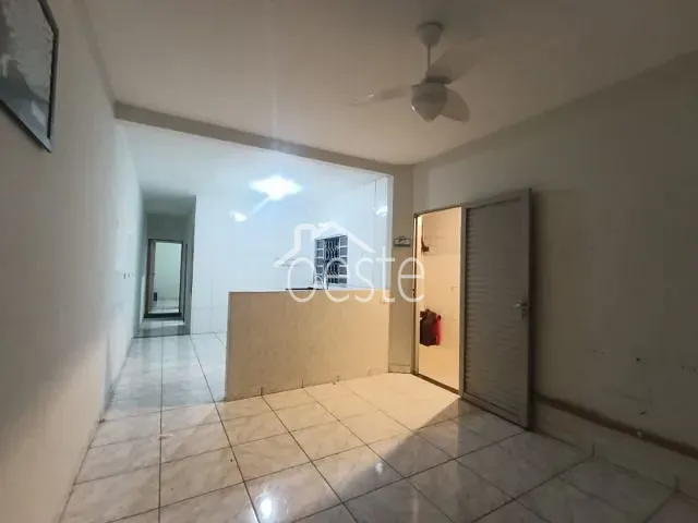 Casa com 80m² 1 quarto e 1 banheiro, para alugar, no bairro Parque Residencial São Joaquim II em Santa Bárbara D'Oeste