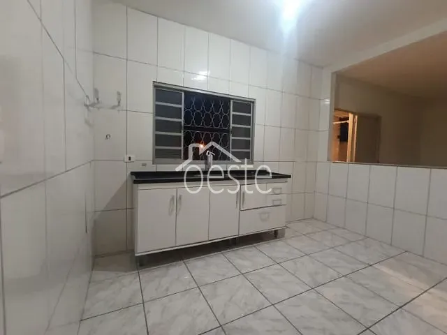 Casa com 80m² 1 quarto e 1 banheiro, para alugar, no bairro Parque Residencial São Joaquim II em Santa Bárbara D'Oeste