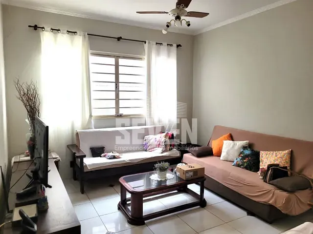 Casa com 220m² 3 quartos e 2 banheiros, à venda, no bairro Centro em Bauru