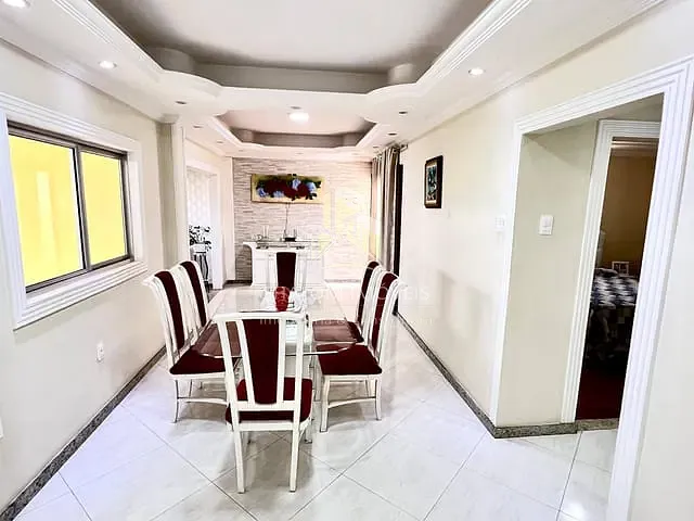 Casa com 200m² 2 quartos e 1 banheiro, à venda, no bairro Parque Xangri-Lá em Contagem