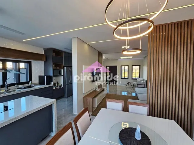 Casa com 10m² 3 quartos e 5 banheiros, à venda, no bairro Jardim Jacinto em Jacareí