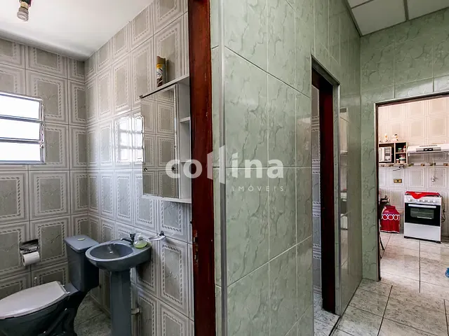 Casa com 391m² 2 quartos e 5 banheiros, à venda, no bairro Vila Silviânia em Carapicuíba