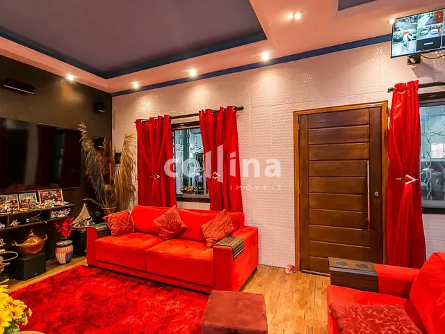 Casa com 391m² 2 quartos e 5 banheiros, à venda, no bairro Vila Silviânia em Carapicuíba