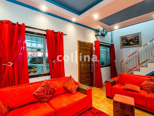 Casa com 391m² 2 quartos e 5 banheiros, à venda, no bairro Vila Silviânia em Carapicuíba