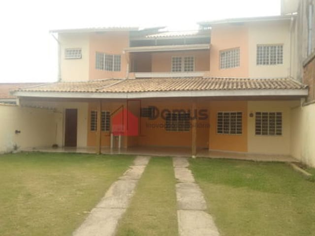 Casa com 300m², à venda, no bairro Residencial Comercial Vila Verde em Pindamonhangaba