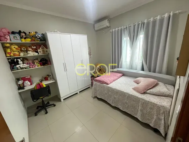 Casa 3 quartos e 3 banheiros, à venda, no bairro Jardim Triângulo em Formosa