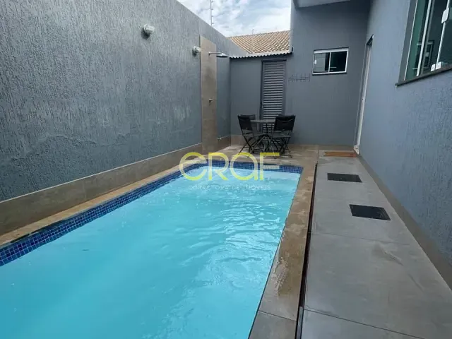 Casa 3 quartos e 3 banheiros, à venda, no bairro Jardim Triângulo em Formosa