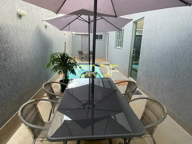 Casa 3 quartos e 3 banheiros, à venda, no bairro Jardim Triângulo em Formosa