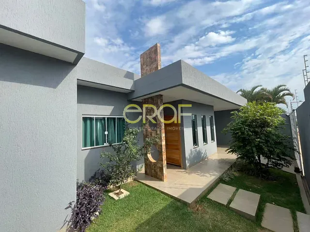 Casa 3 quartos e 3 banheiros, à venda, no bairro Jardim Triângulo em Formosa