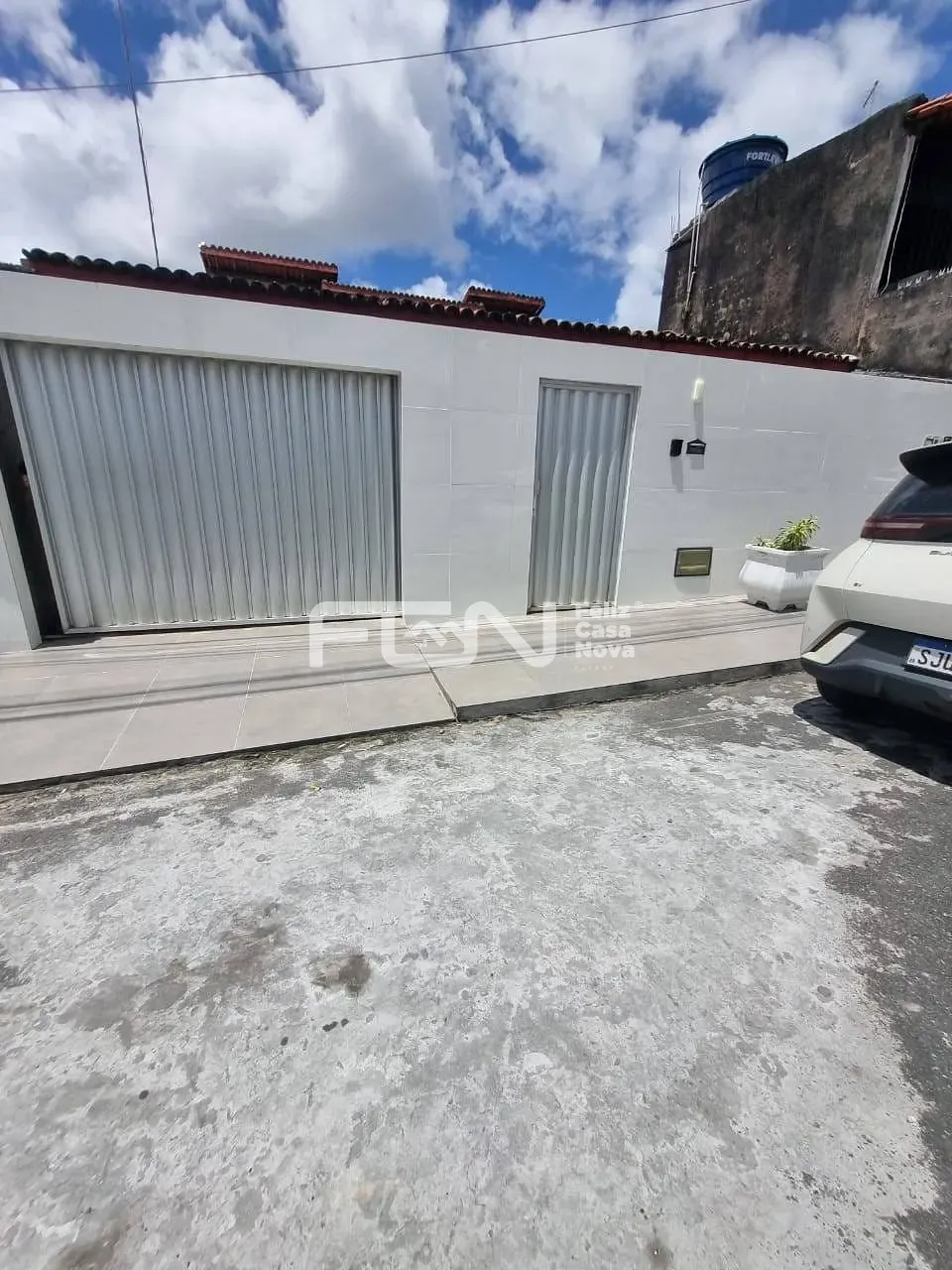 Casa, 4 quartos, 195 m² - Foto 1