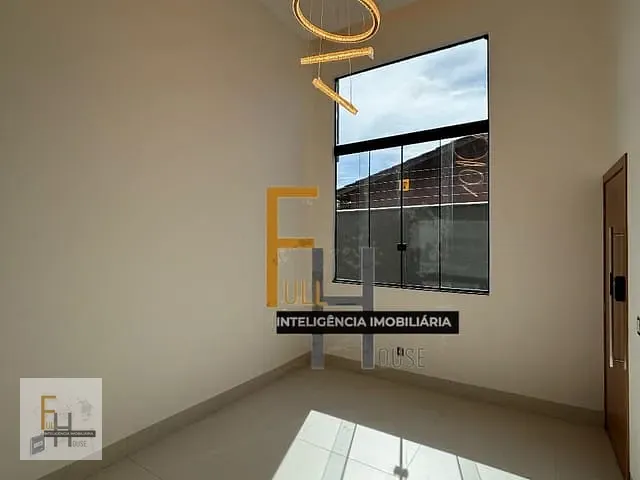 Casa com 180m² 3 quartos e 2 banheiros, à venda, no bairro Residencial Village Garavelo em Aparecida de Goiânia