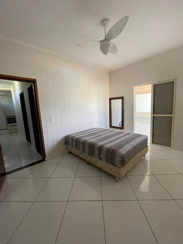 Casa à venda com 2 quartos, 200m² - Foto 7