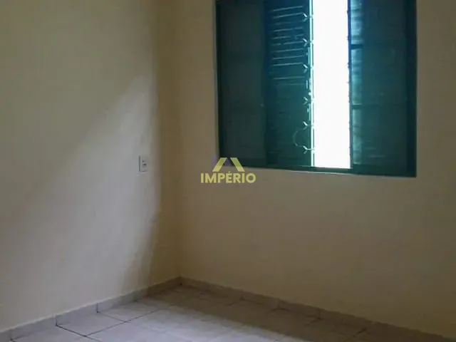 Casa com 195m² 3 quartos e 2 banheiros, à venda, no bairro Jardim Santa Marta em Salto