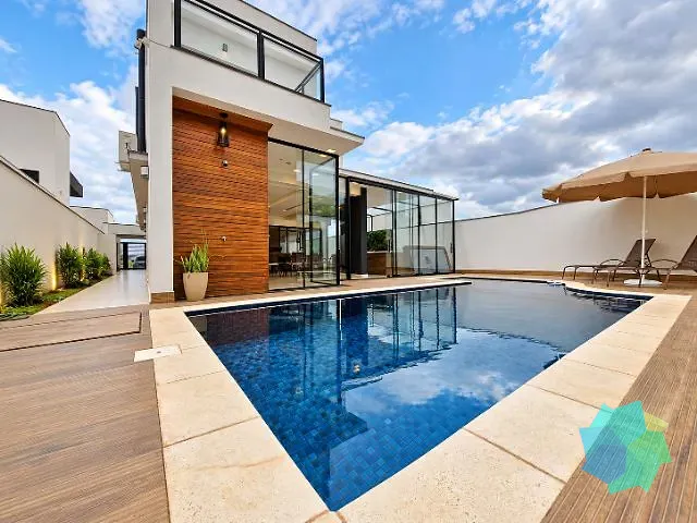 Casa com 420m² 3 quartos e 4 banheiros, para alugar, no bairro Jardim Celani em Salto