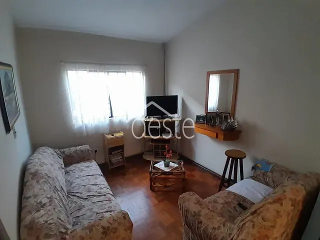 Casa com 450m² 2 quartos e 1 banheiro, à venda, no bairro Chácara Girassol em Americana