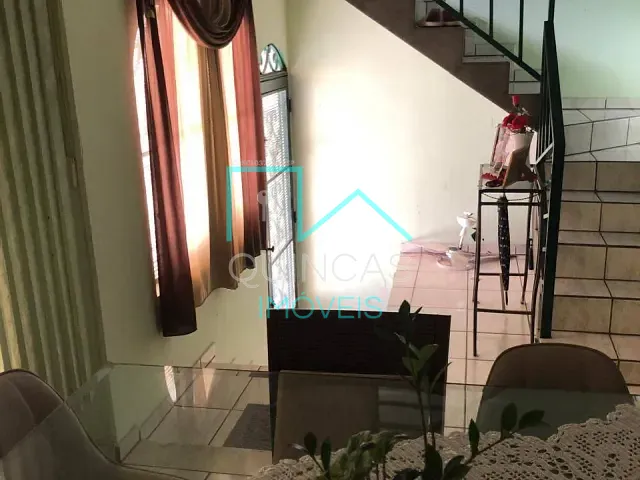 Casa com 155m² 4 quartos e 3 banheiros, à venda, no bairro Jardim Esplanada em Jundiaí
