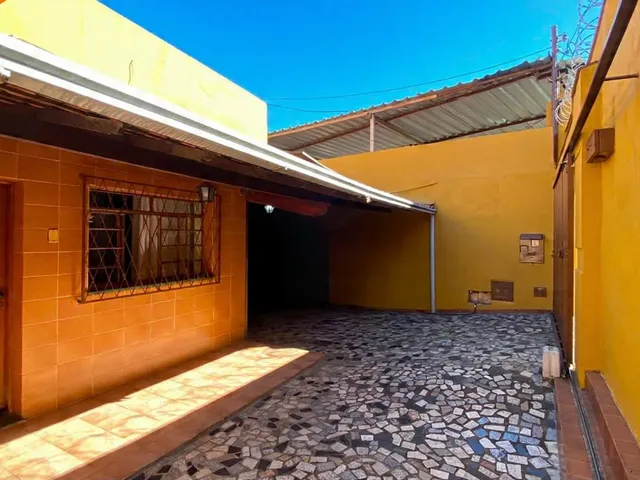 Casa 3 quartos e 1 banheiro, à venda, no bairro Jardim Alvorada em Belo Horizonte
