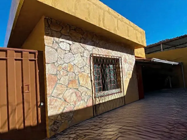 Casa 3 quartos e 1 banheiro, à venda, no bairro Jardim Alvorada em Belo Horizonte