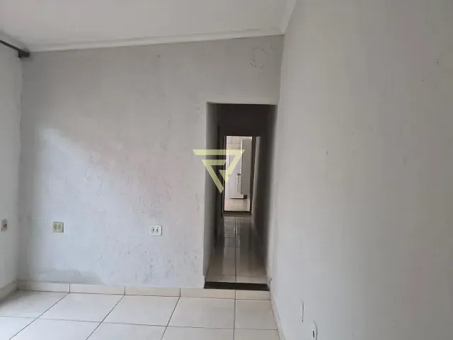 Casa com 215m² 3 quartos e 2 banheiros, à venda, no bairro Ipiranga em Ribeirão Preto