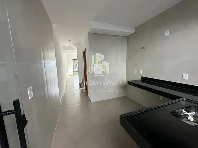 Casa com 104m² 2 quartos e 1 banheiro, à venda, no bairro Piratininga (Venda Nova) em Belo Horizonte