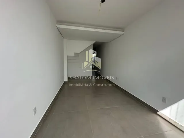 Casa com 104m² 2 quartos e 1 banheiro, à venda, no bairro Piratininga (Venda Nova) em Belo Horizonte